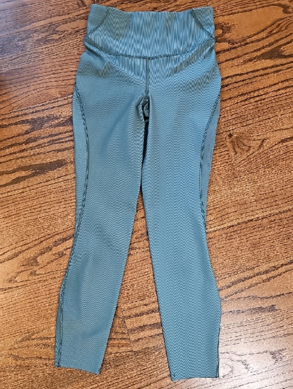 lululemon athletica Base Pace High-Rise Ribbed Leggings Tights in Teal Green - Picture 3 of 11